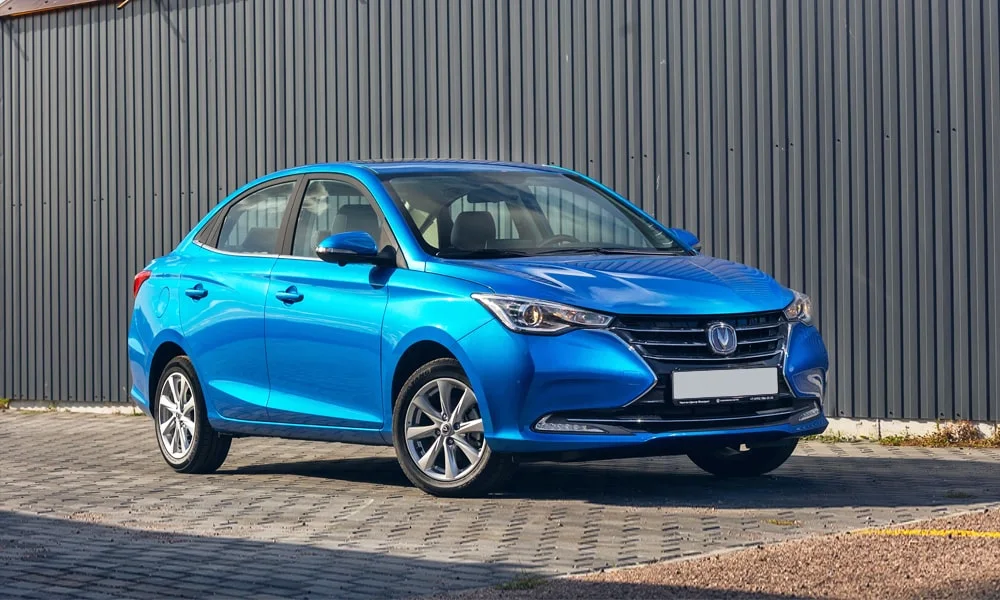 Changan Alsvin — фотография 1